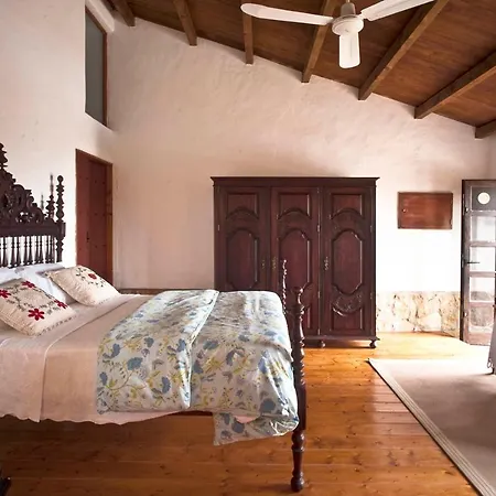 Estoi Farm House